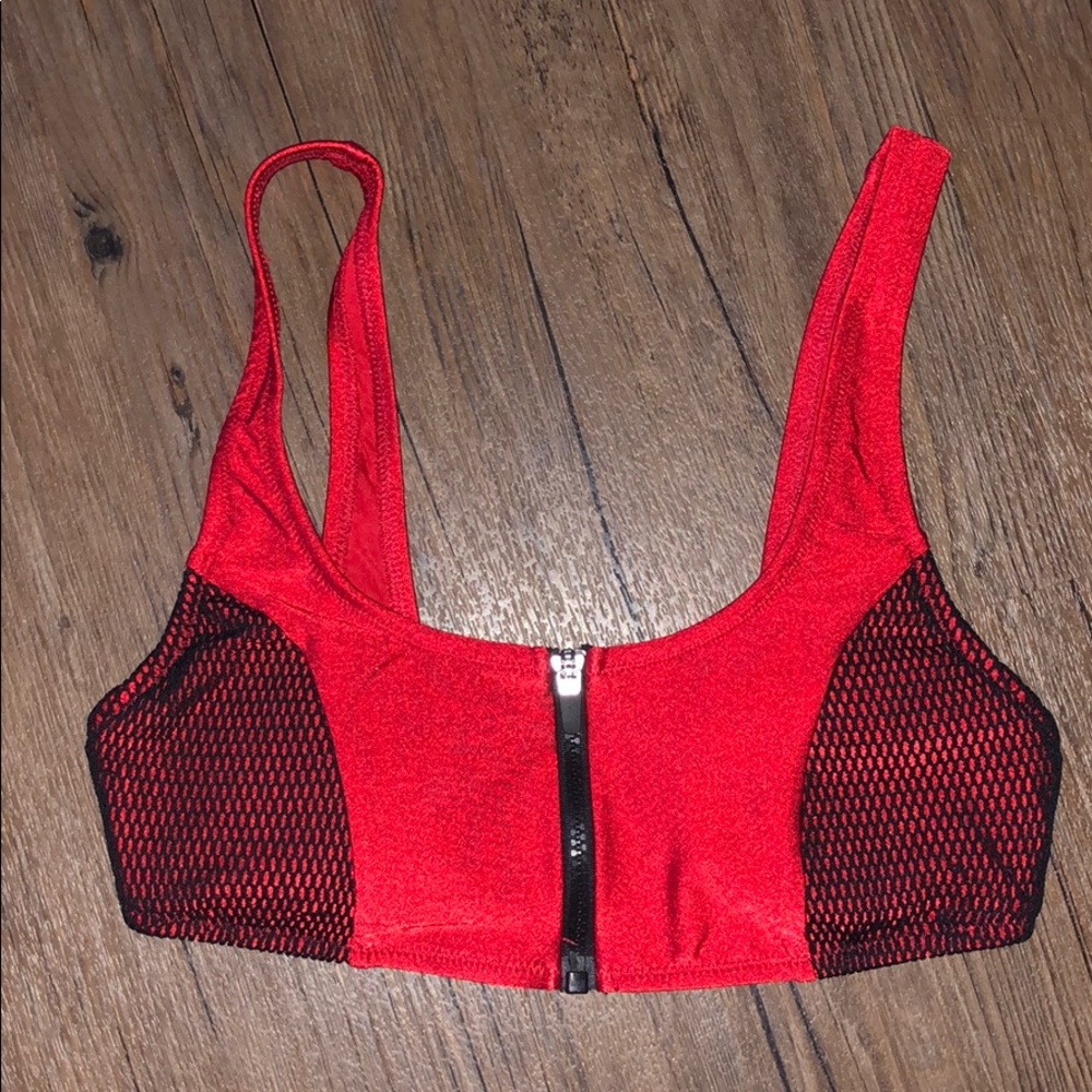 FOREVER 21 Sporty Bikini Top